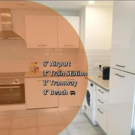 Apartment Grand 5 Chambres, 5 Television , 95 M2, Vue Mer, Tramway Sur Place, Gare Train 2 Min, Aeroport 5 Min , Large 5 Bedrooms, 5 Televisions, 95 M2, Sea View, Tram On Site, Train Station 2 Mins, Airport 5 Mins *