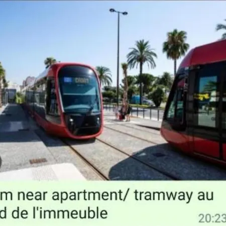 Grand 5 Chambres, 5 Television , 95 M2, Vue Mer, Tramway Sur Place, Gare Train 2 Min, Aeroport 5 Min , Large 5 Bedrooms, 5 Televisions, 95 M2, Sea View, Tram On Site, Train Station 2 Mins, Airport 5 Mins Apartment